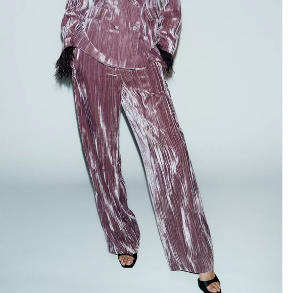 Zara Pants - NWT ZARA Mauve Purple Velvet Wide Leg Pants Trousers Mid Waist Flowy Women’s XS
